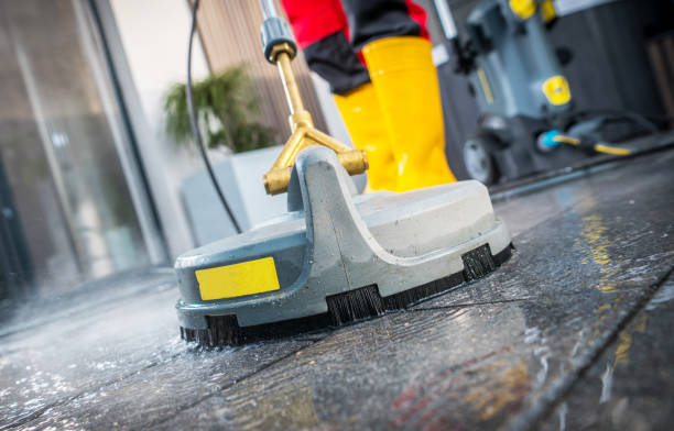 Best Sidewalk Pressure Washing  in Kerman, CA